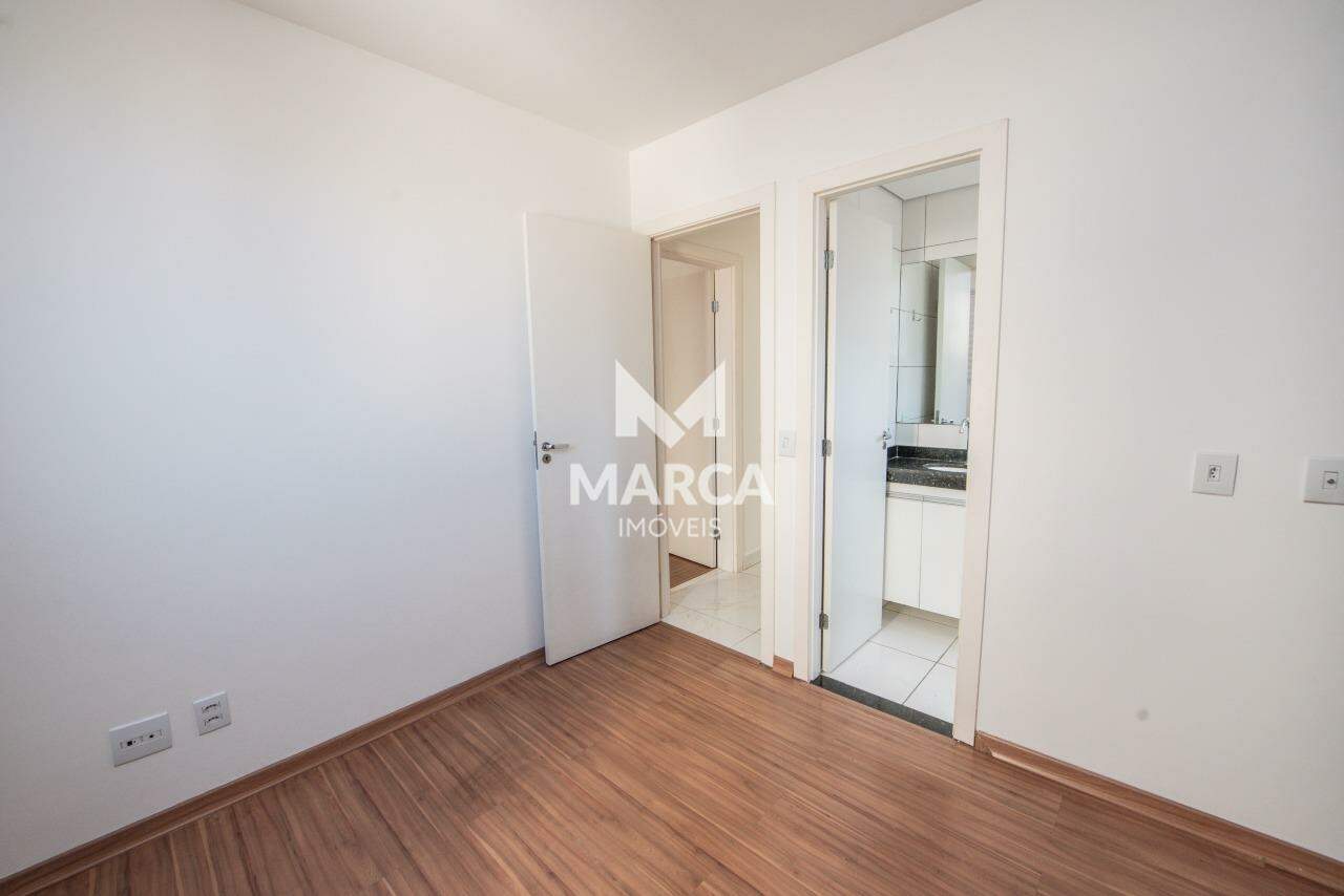 Área privativa para aluguel no Sagrada Família: