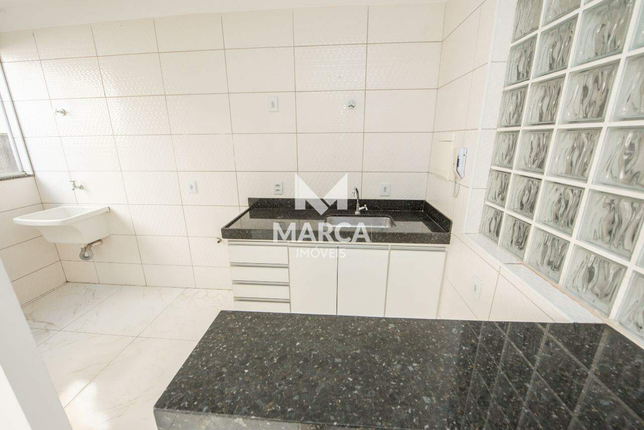 Área privativa para aluguel no Sagrada Família: