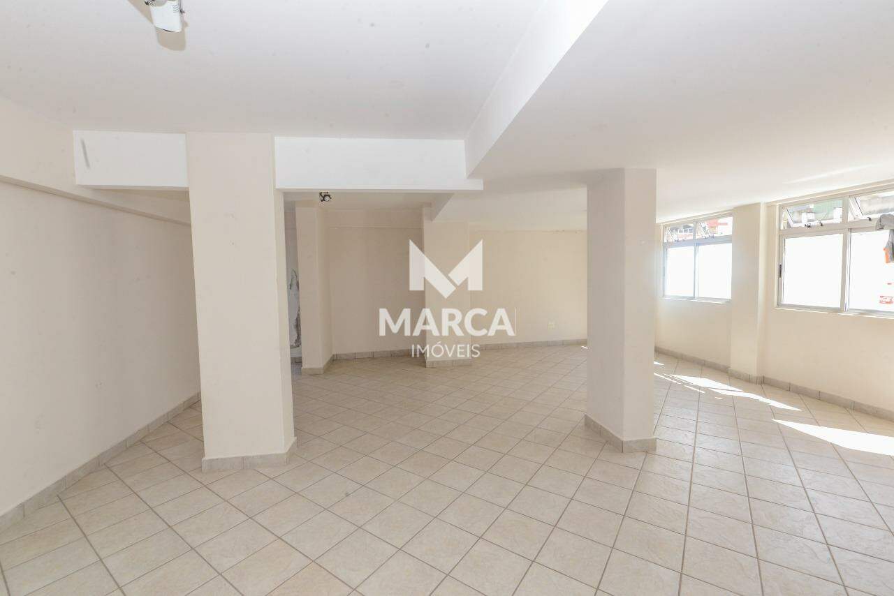 Apartamento para aluguel no Sagrada Família: 
