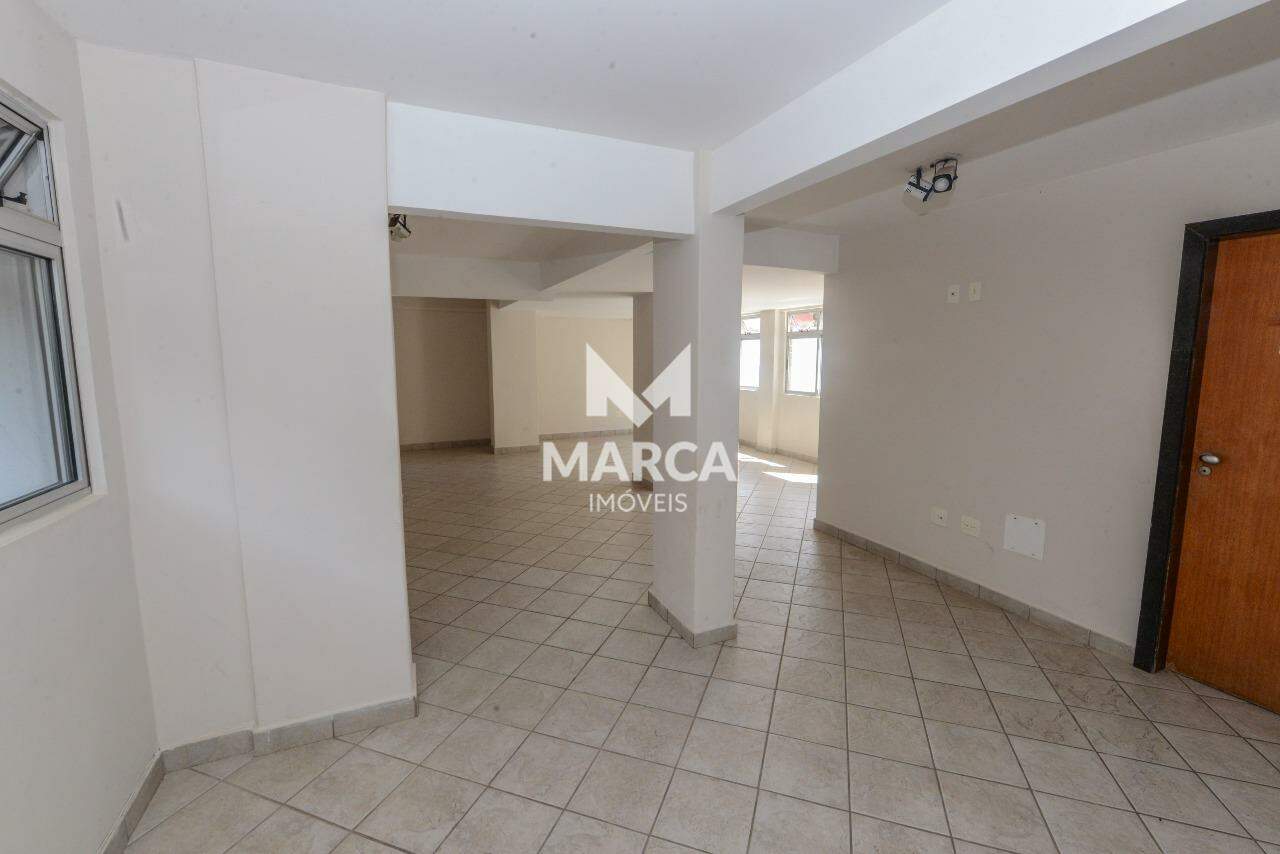 Apartamento para aluguel no Sagrada Família: 