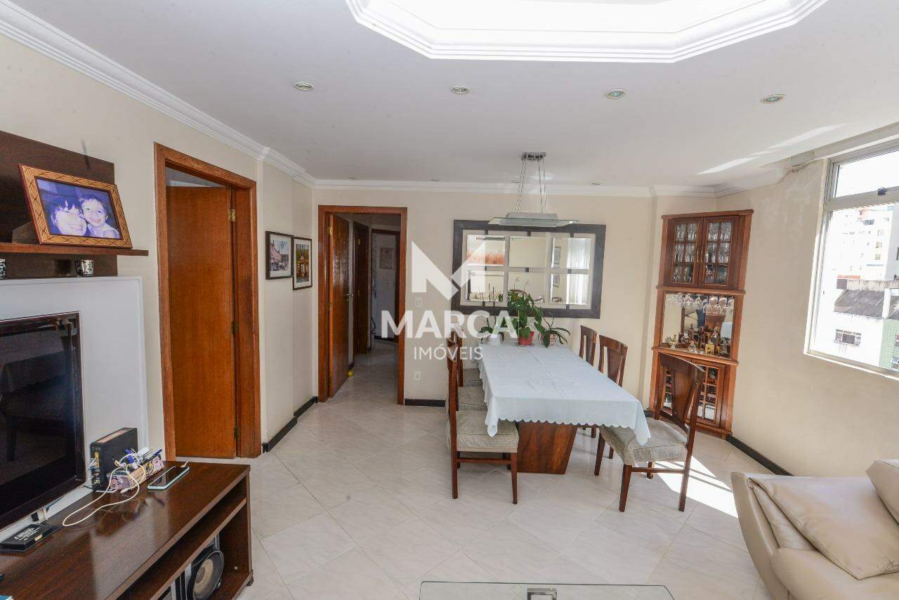 Apartamento para aluguel no Sagrada Família: 