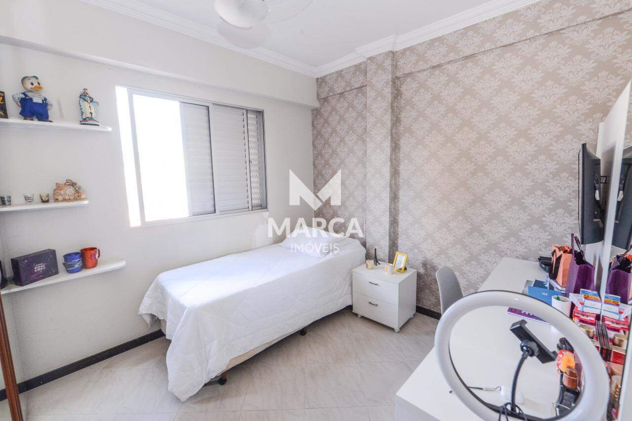 Apartamento para aluguel no Sagrada Família: 
