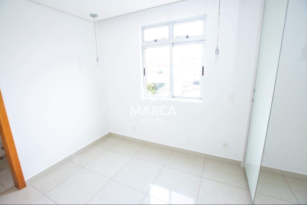 Apartamento para aluguel no Sagrada Família: