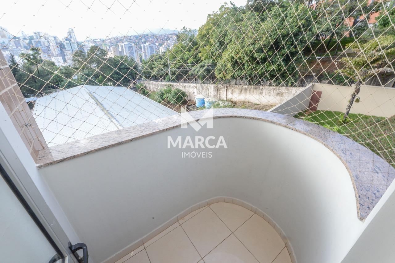 Apartamento à venda no Coração de Jesus: 