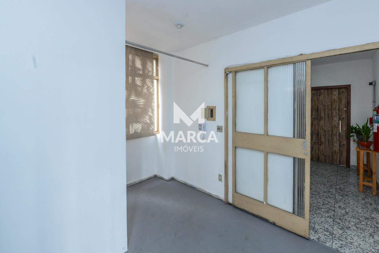 Sala para aluguel no Barro Preto: