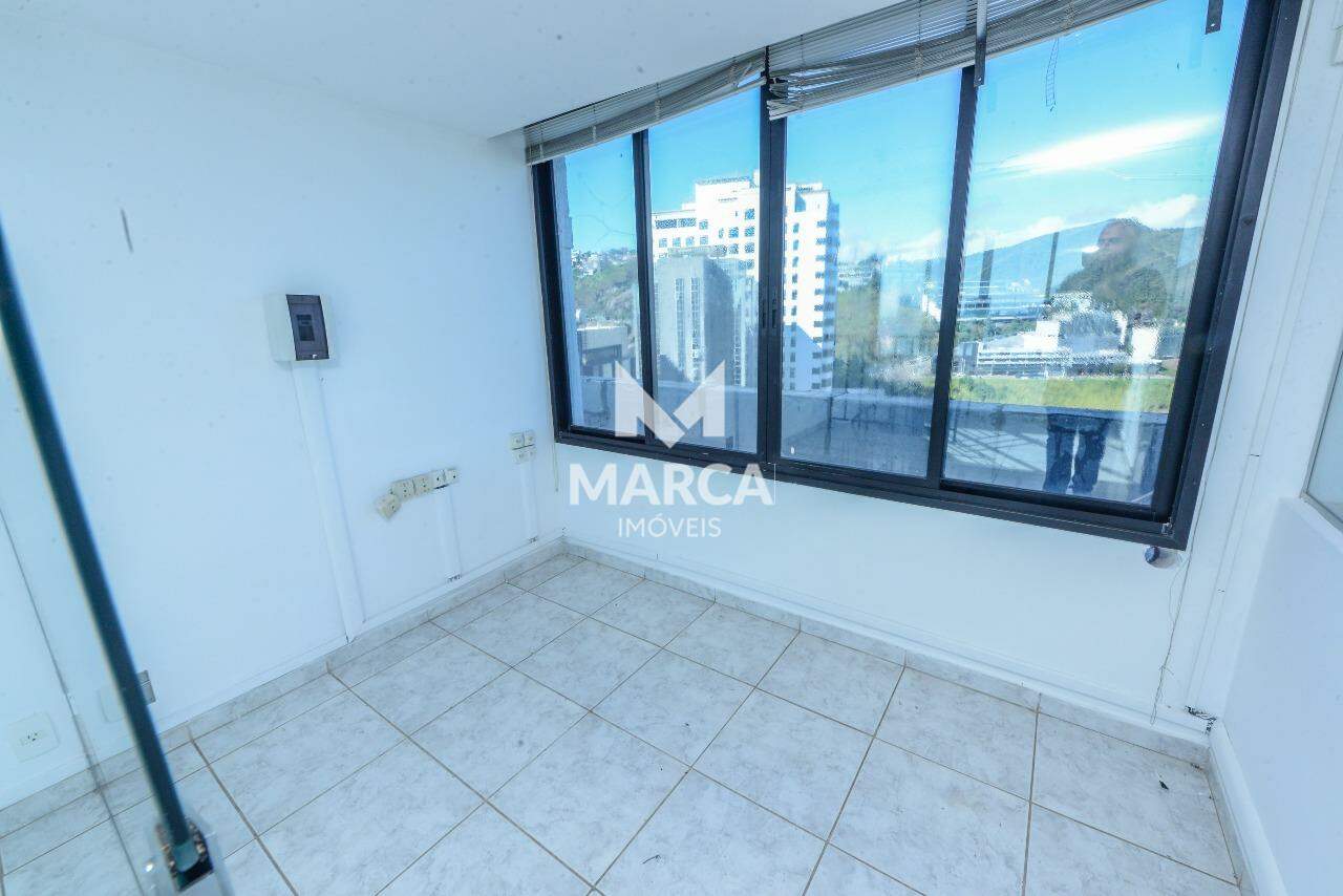 Sala para aluguel no Estoril: 