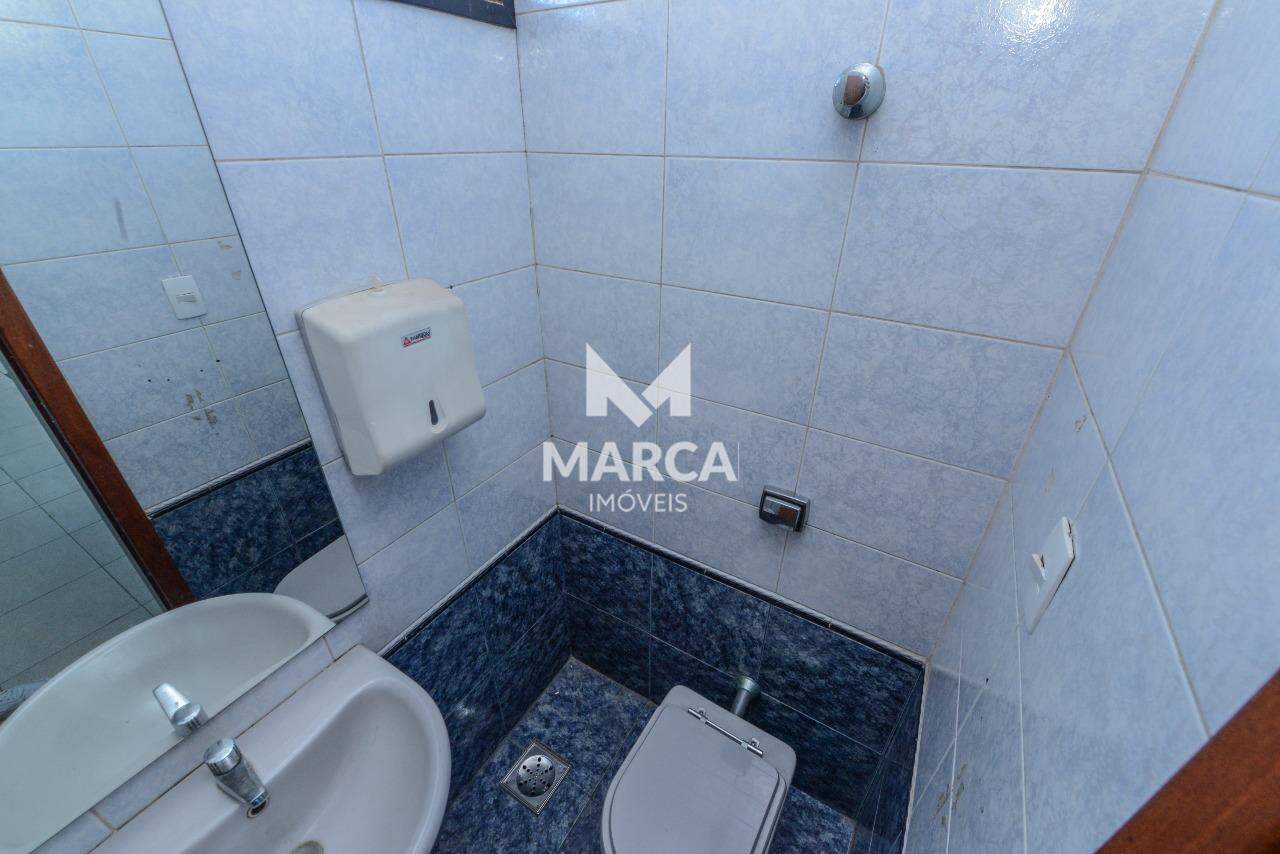 Sala para aluguel no Estoril: 