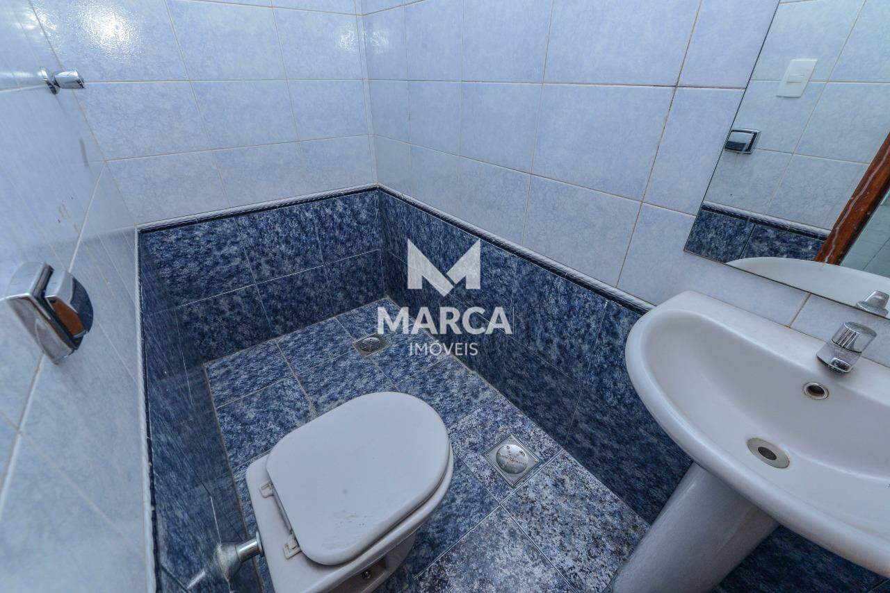 Sala para aluguel no Estoril: 