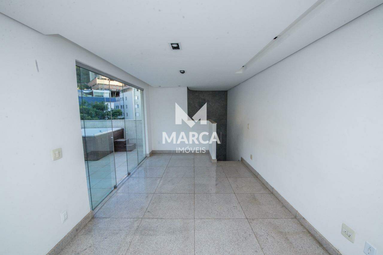Cobertura para aluguel no Buritis: