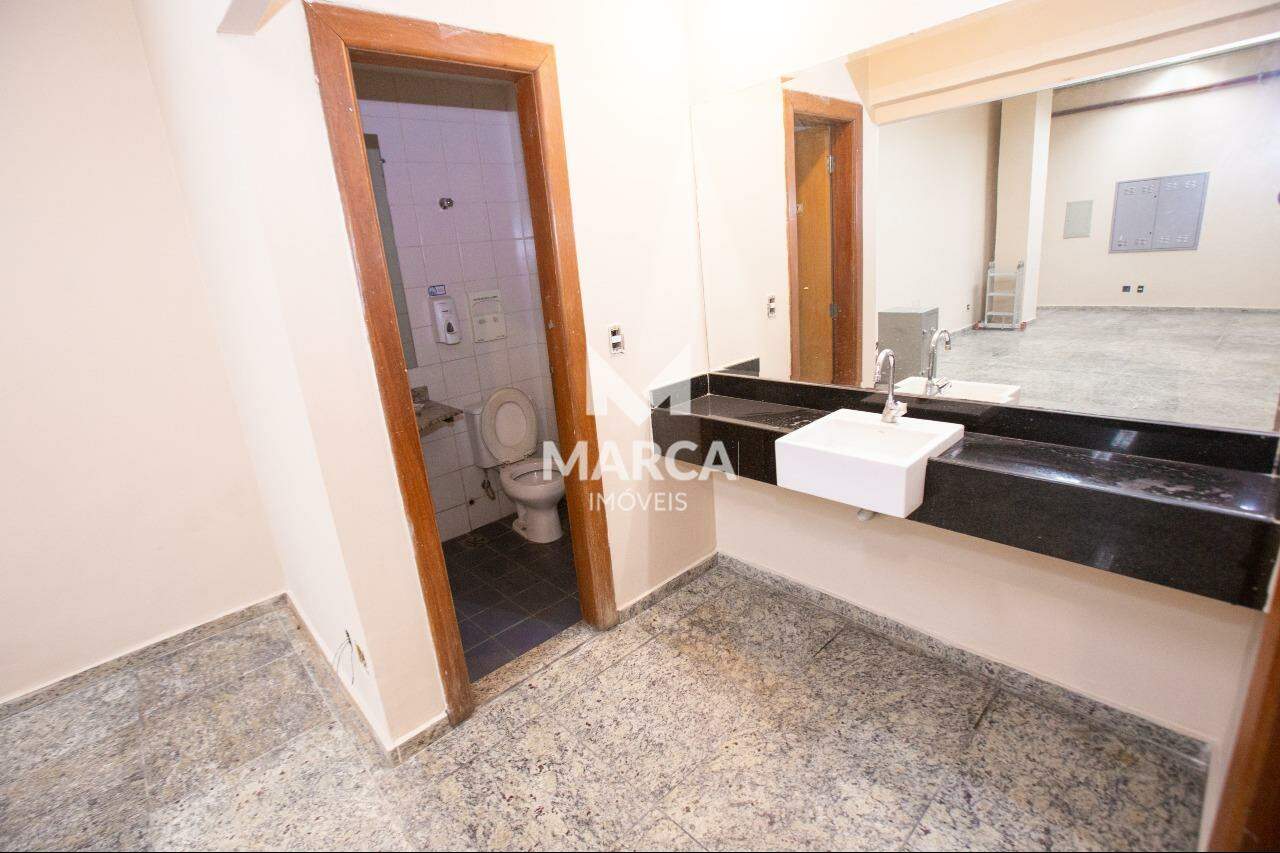 Loja para aluguel no Silveira: