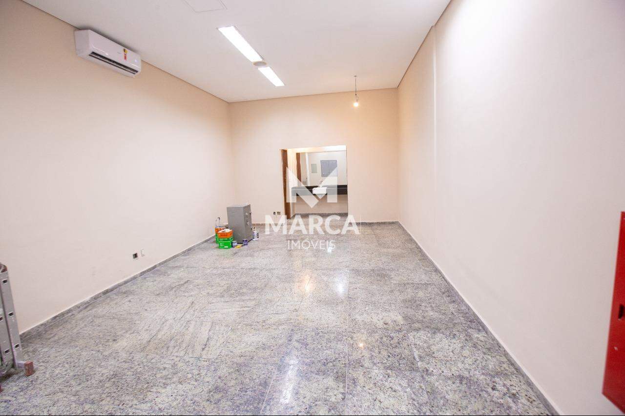 Loja para aluguel no Silveira: