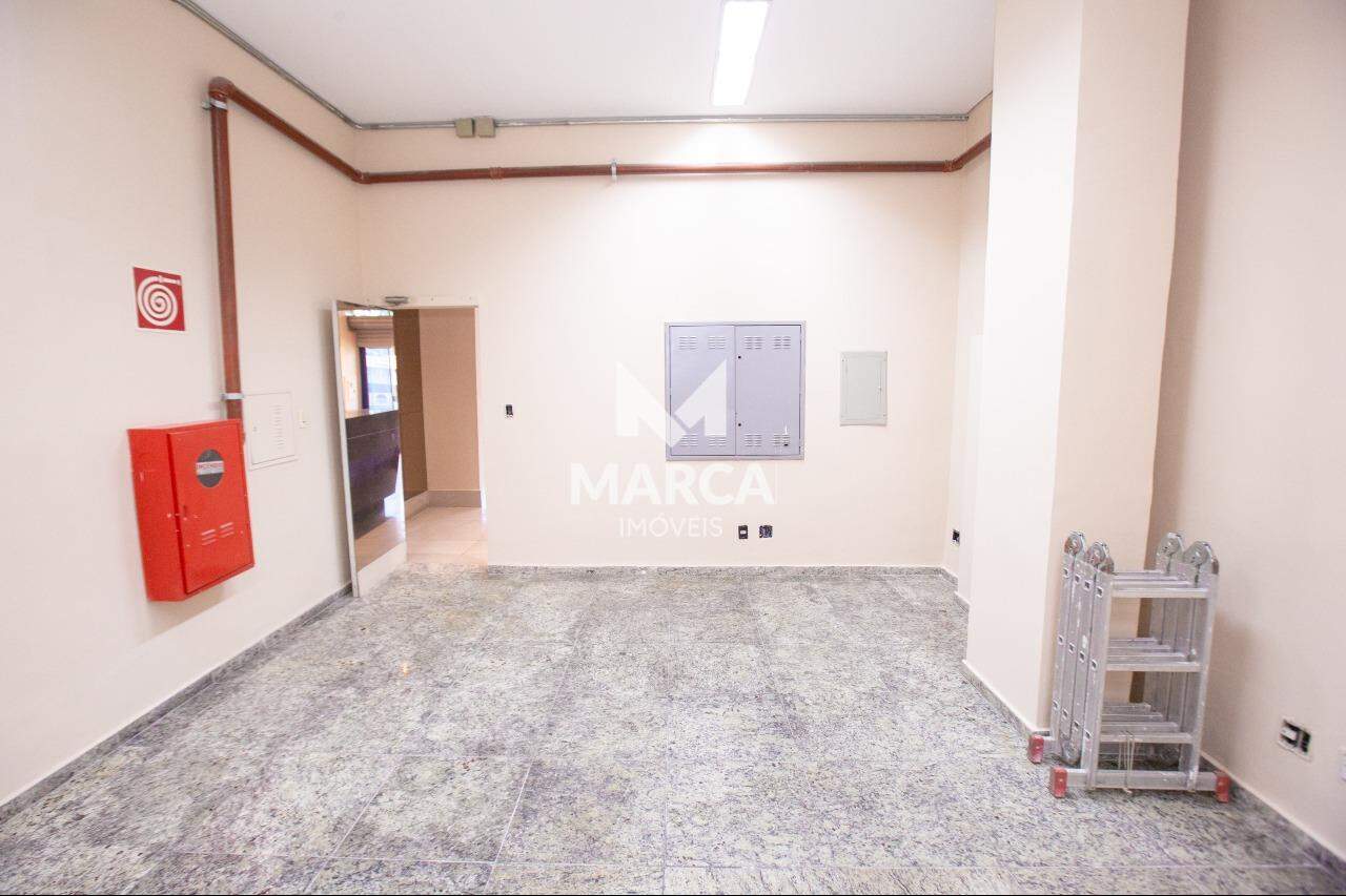 Loja para aluguel no Silveira: