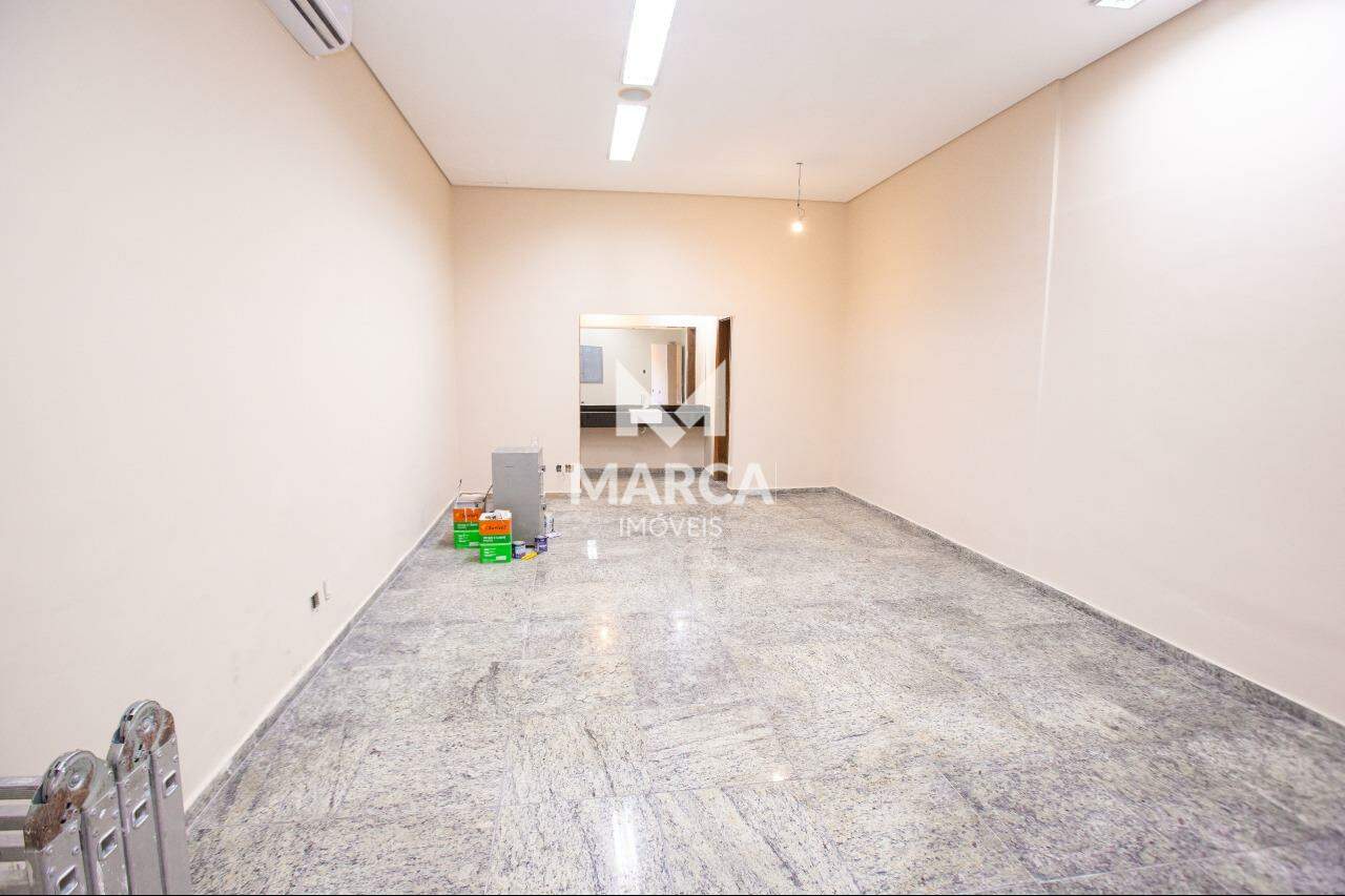 Loja para aluguel no Silveira: