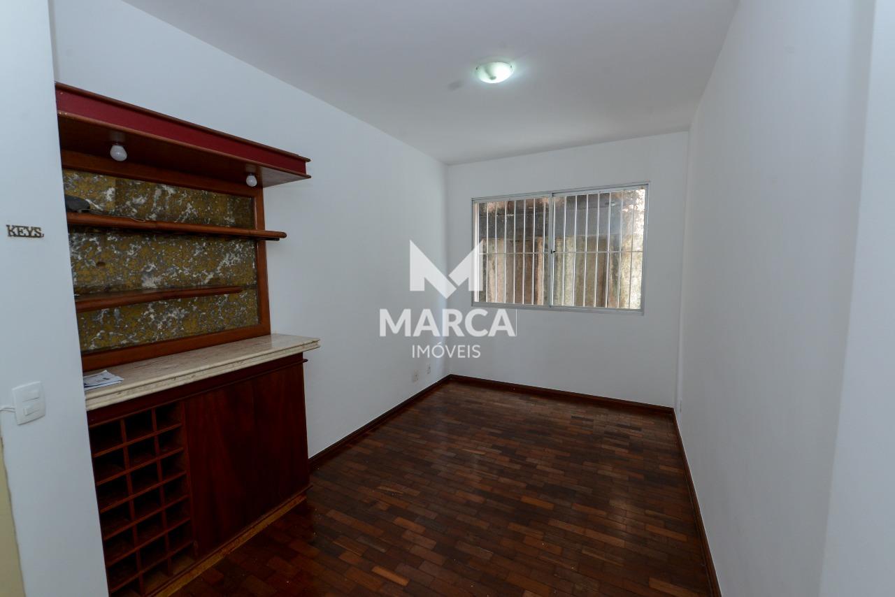Apartamento à venda no Coração de Jesus: 