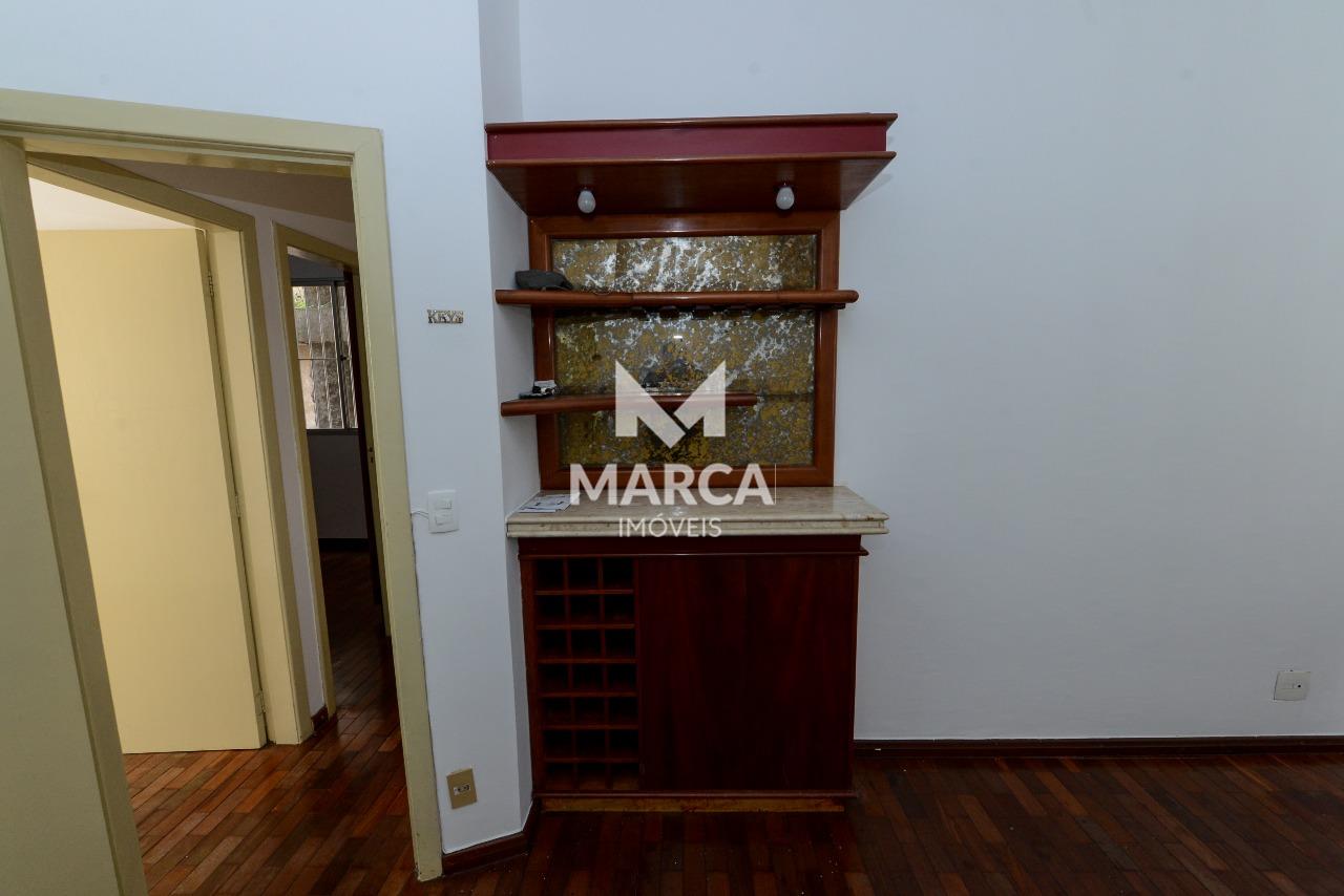 Apartamento à venda no Coração de Jesus: 