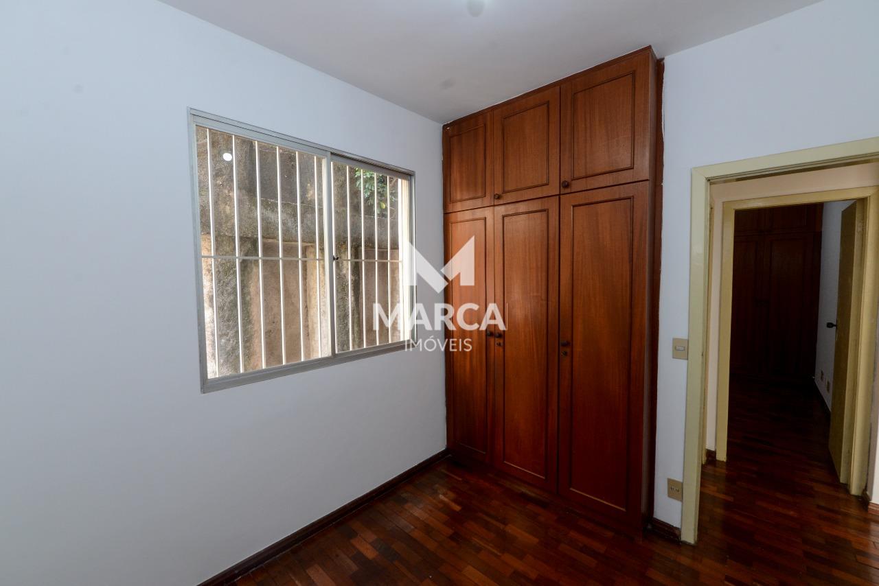 Apartamento à venda no Coração de Jesus: 