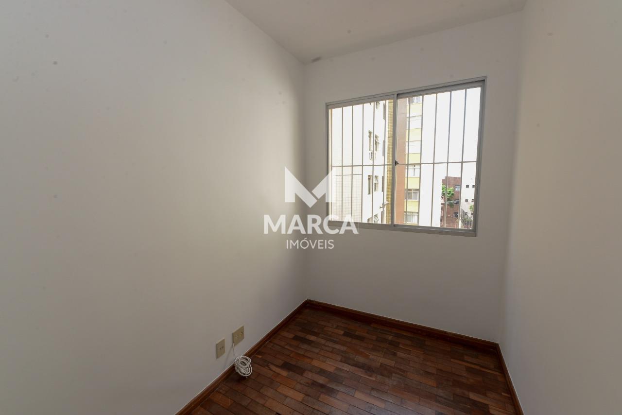 Apartamento à venda no Coração de Jesus: 