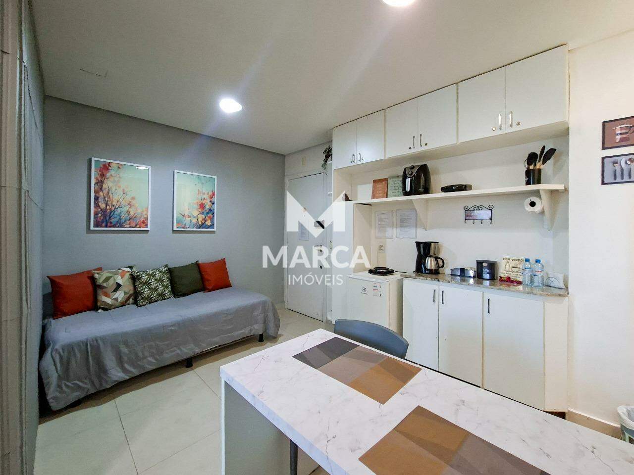 Apartamento para aluguel no Estoril: 