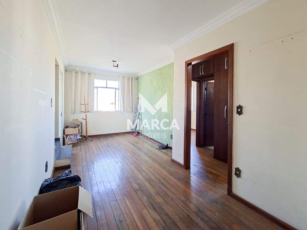 Cobertura para aluguel no Padre Eustáquio: 