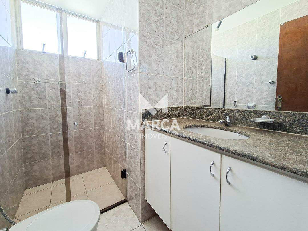 Cobertura para aluguel no Padre Eustáquio: 