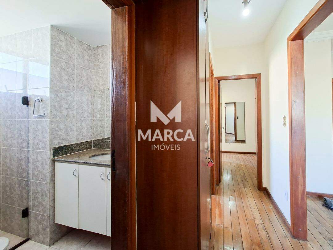 Cobertura para aluguel no Padre Eustáquio: 