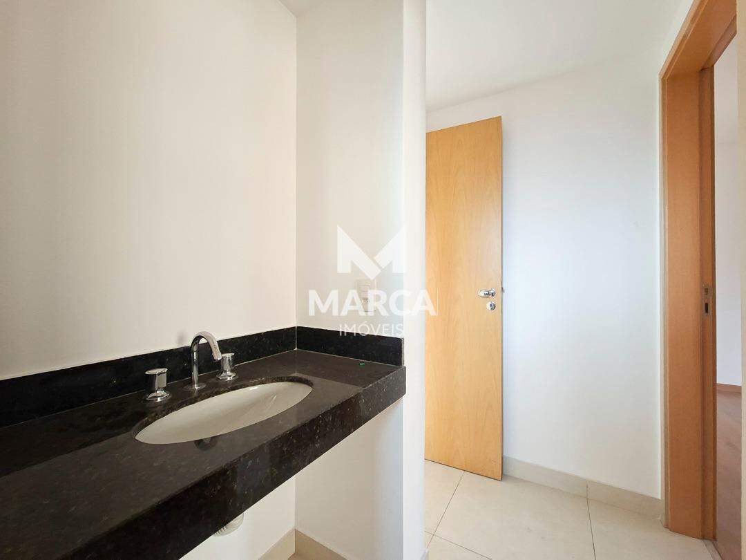 Cobertura para aluguel no Buritis: 