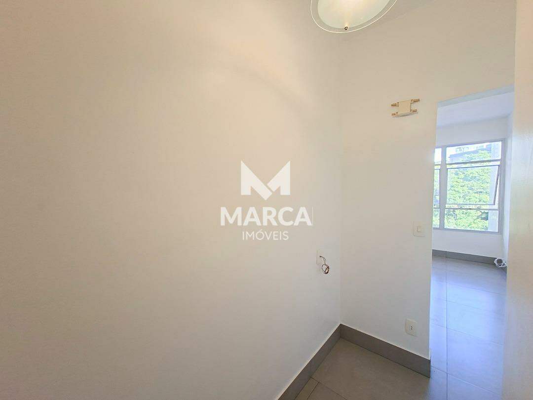 Sala para aluguel no Savassi: 