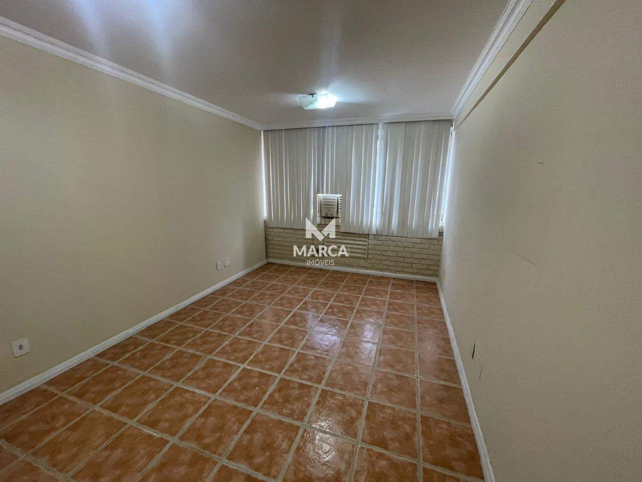 Sala para aluguel no Barro Preto: