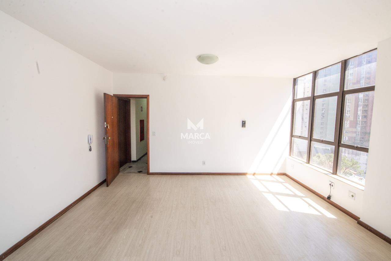 Sala para aluguel no Lourdes: 