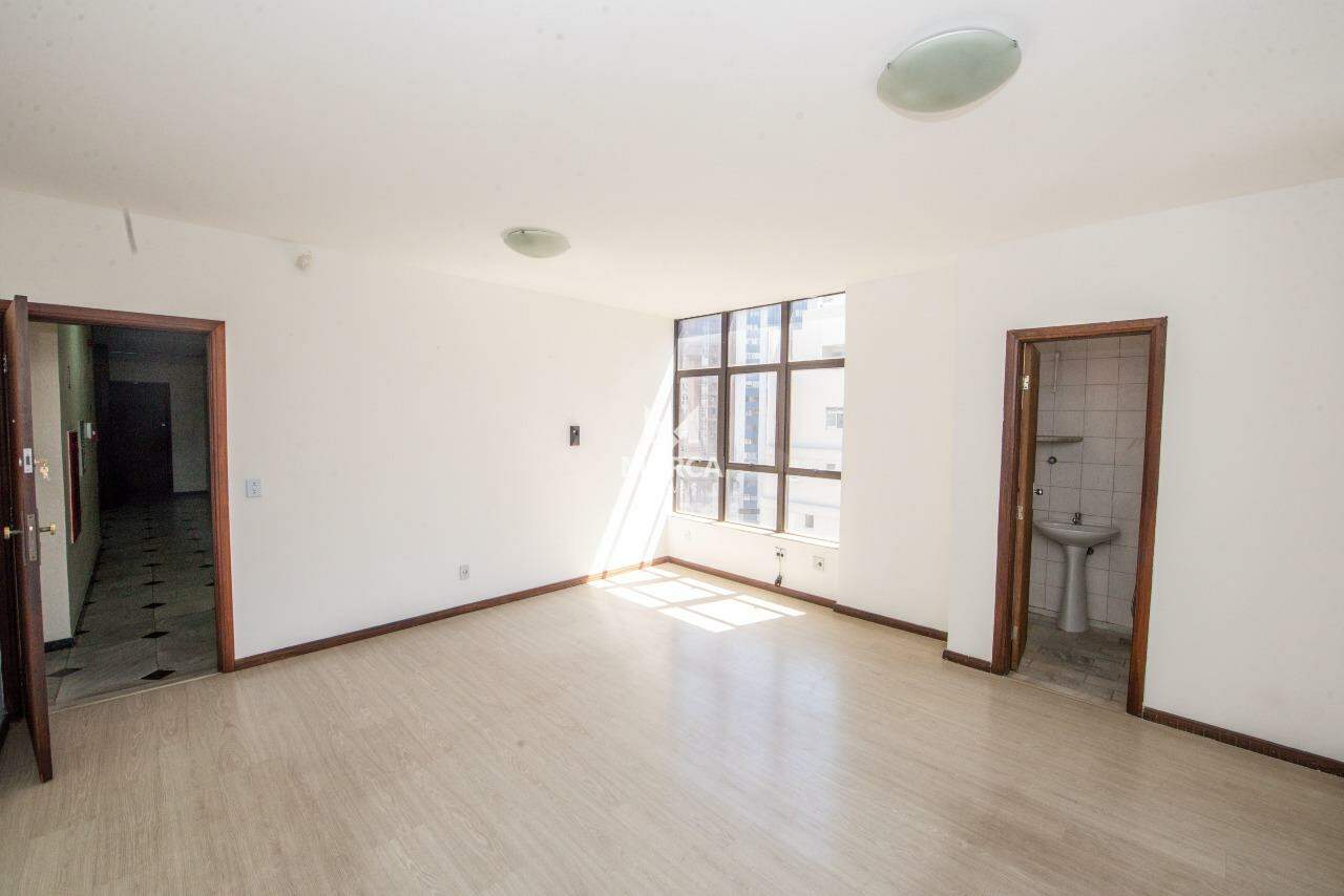 Sala para aluguel no Lourdes: 