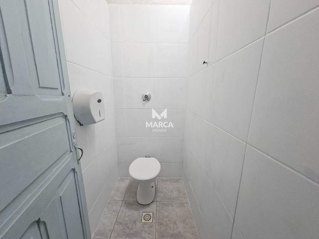 Loja para aluguel no Caiçaras: 