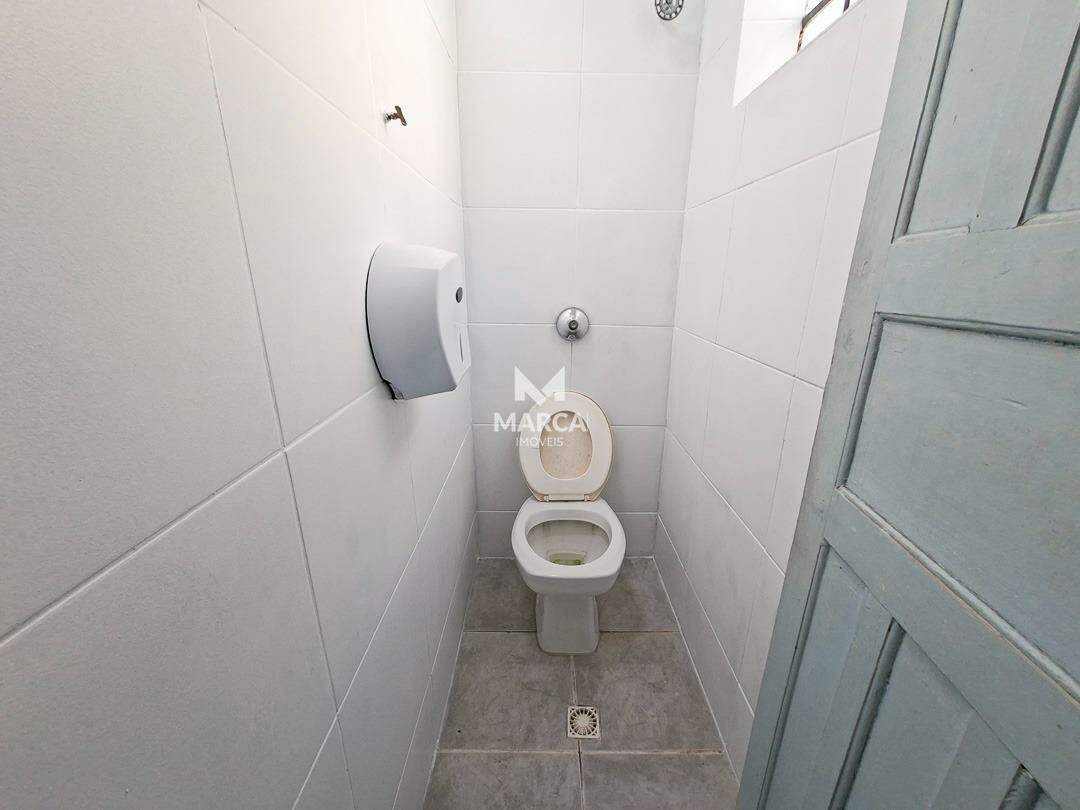 Loja para aluguel no Caiçaras: 