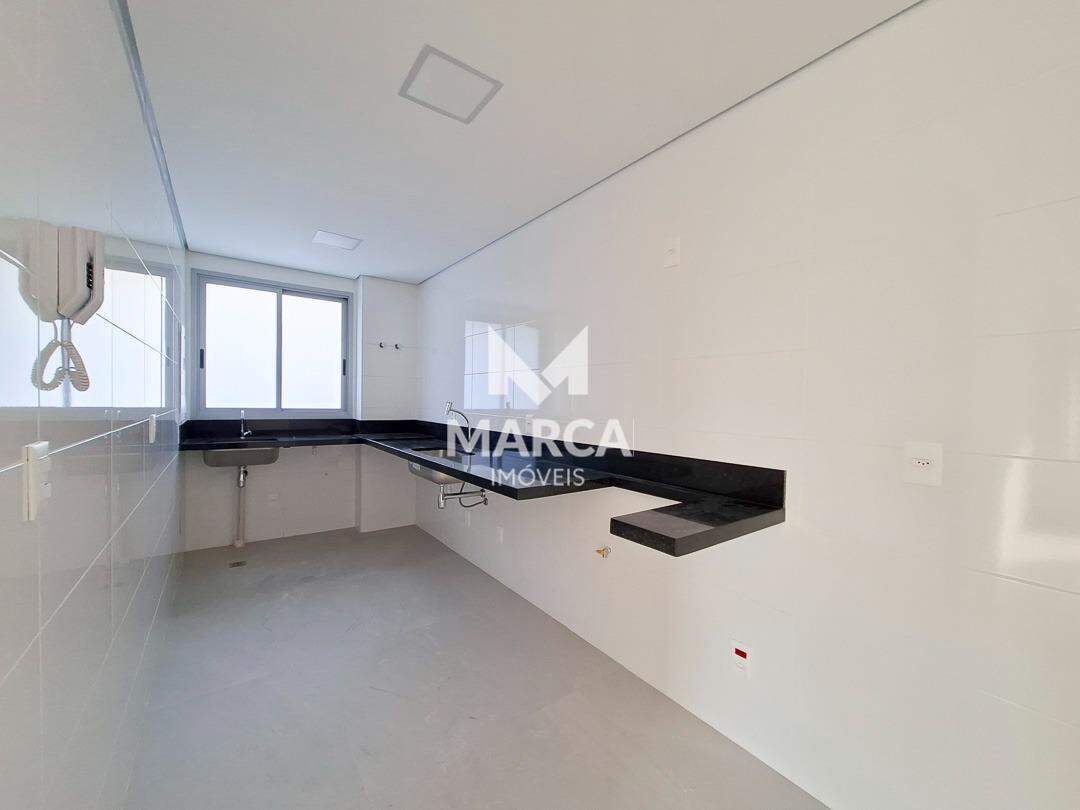 Apartamento para aluguel no Sagrada Família: 