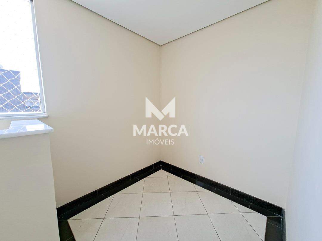 Cobertura para aluguel no Buritis: