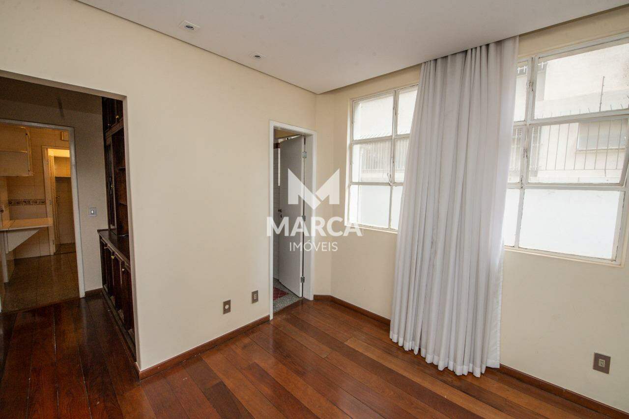 Apartamento para aluguel no Sion: 