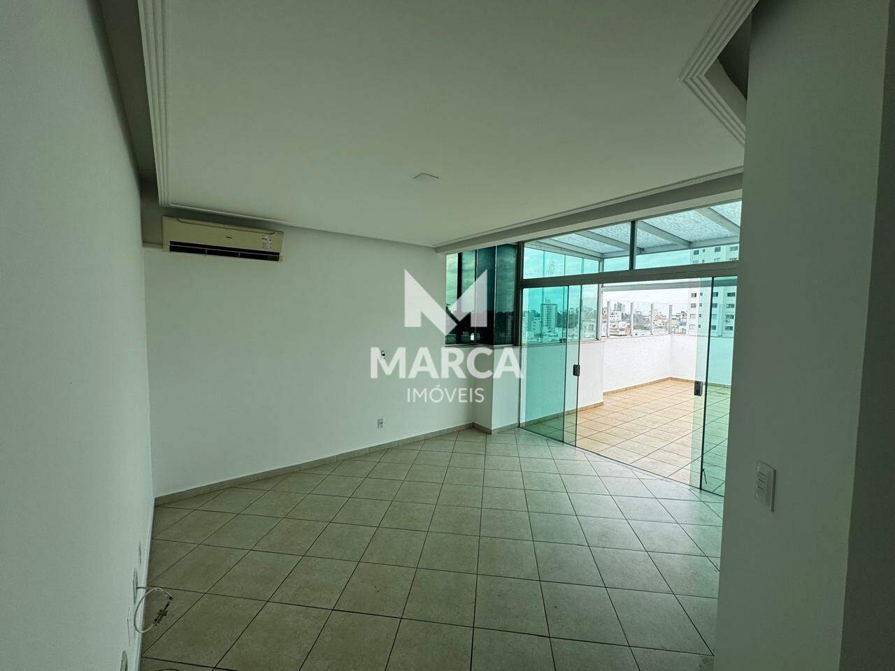 Cobertura para aluguel no Castelo: 