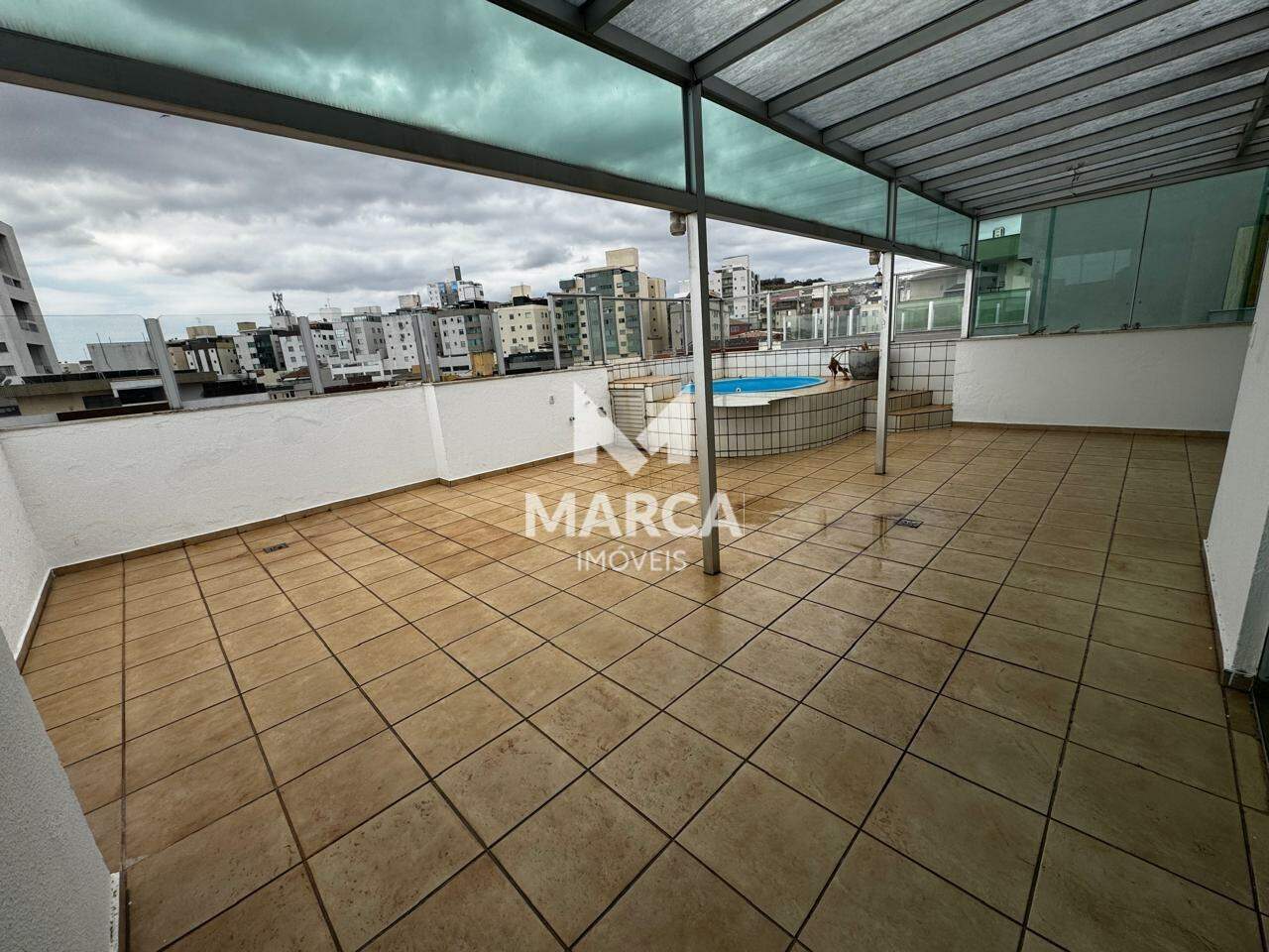 Cobertura para aluguel no Castelo: 