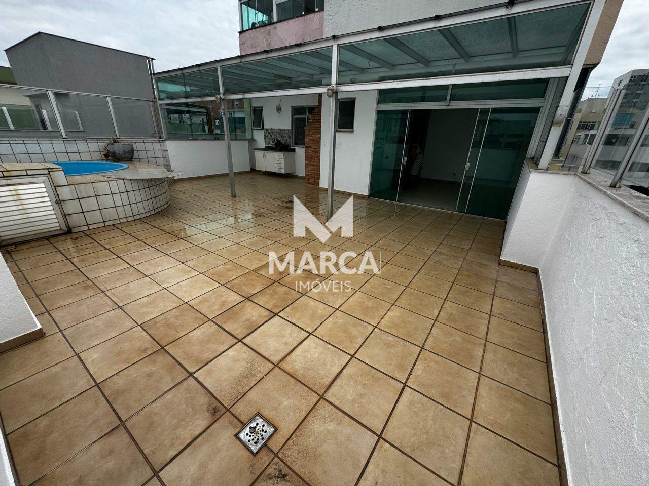 Cobertura para aluguel no Castelo: 