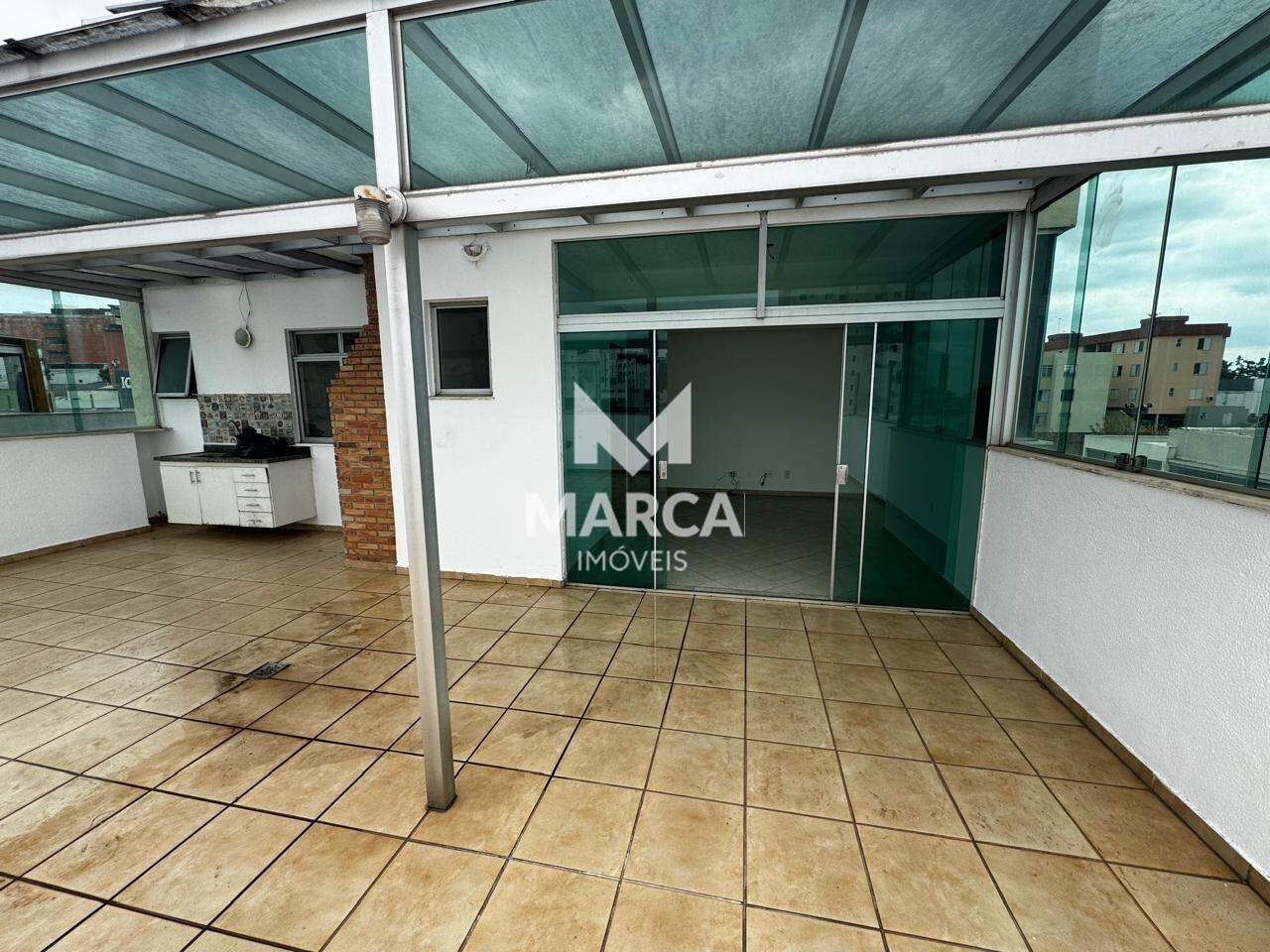 Cobertura para aluguel no Castelo: 