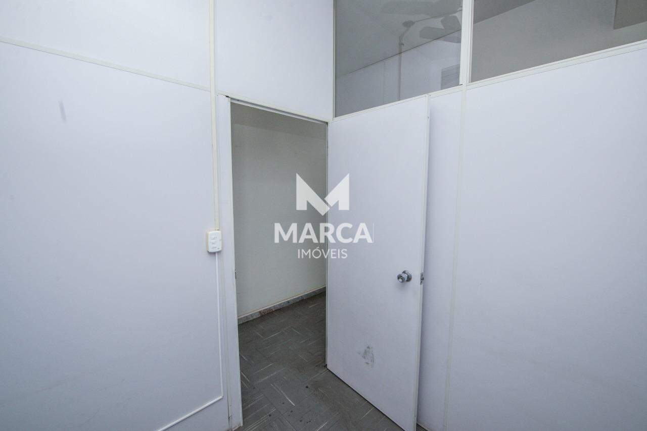 Sala para aluguel no Lourdes: