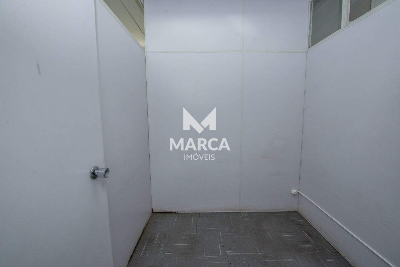 Sala para aluguel no Lourdes: