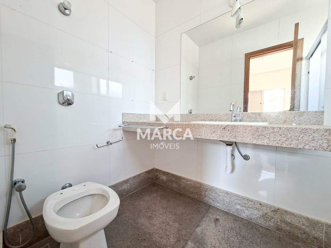 Cobertura para aluguel no Jaraguá: