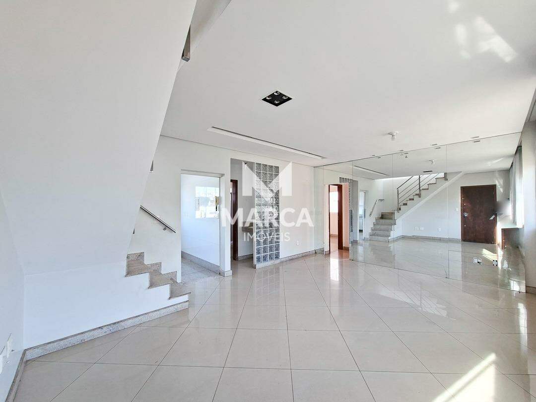 Cobertura para aluguel no Jaraguá: