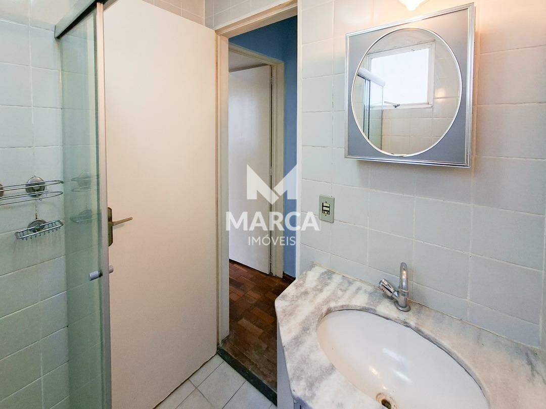 Apartamento para aluguel no Estoril: 