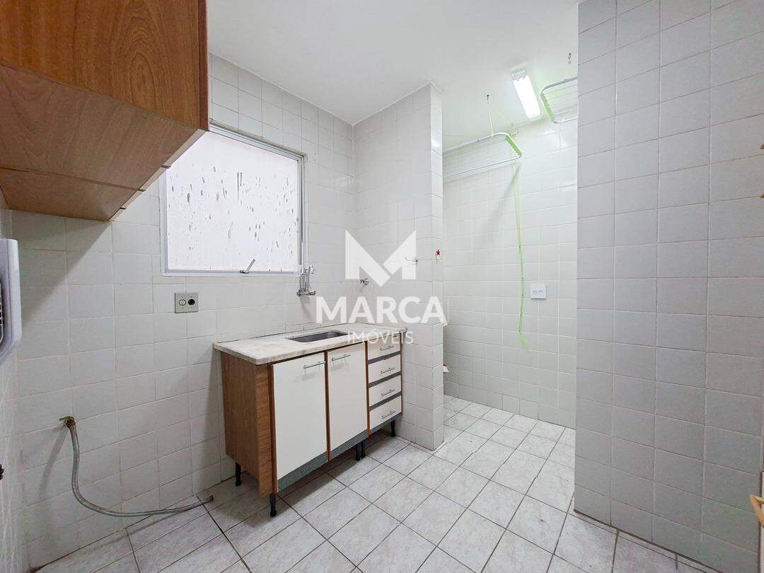 Apartamento para aluguel no Estoril: 