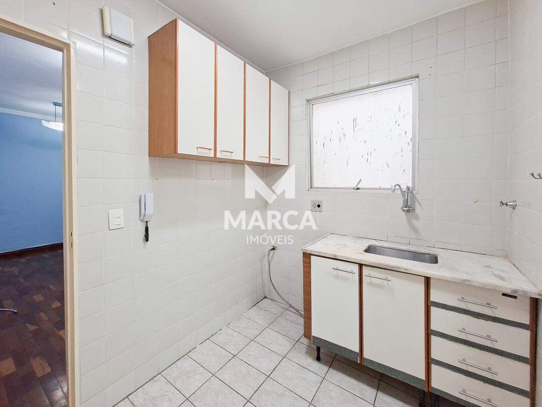 Apartamento para aluguel no Estoril: 