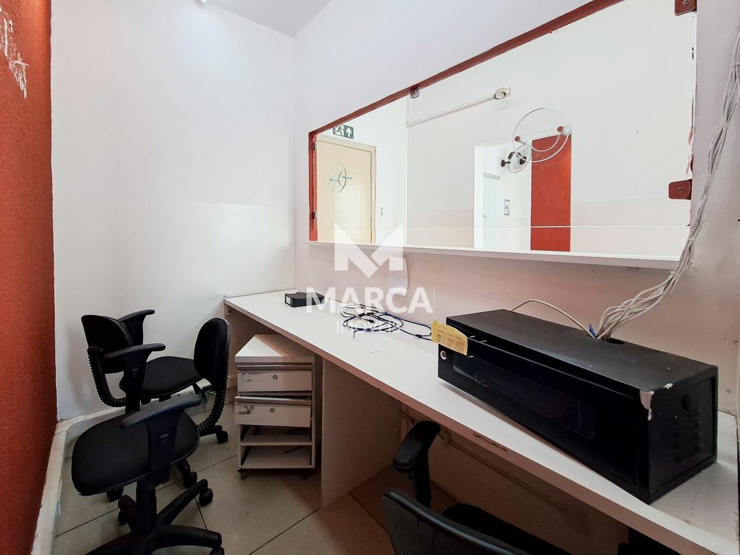 Sala para aluguel no Centro: 