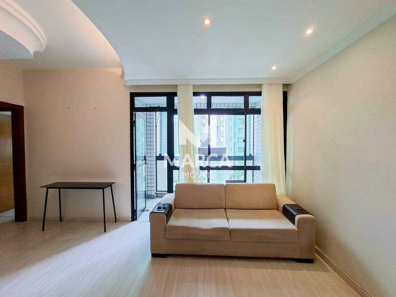 Apartamento para aluguel no Sion: 