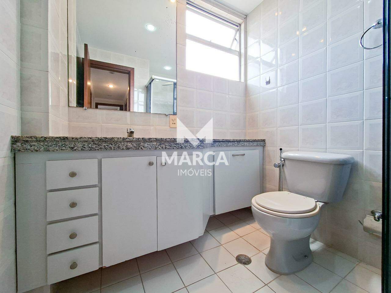 Apartamento à venda no Buritis: 