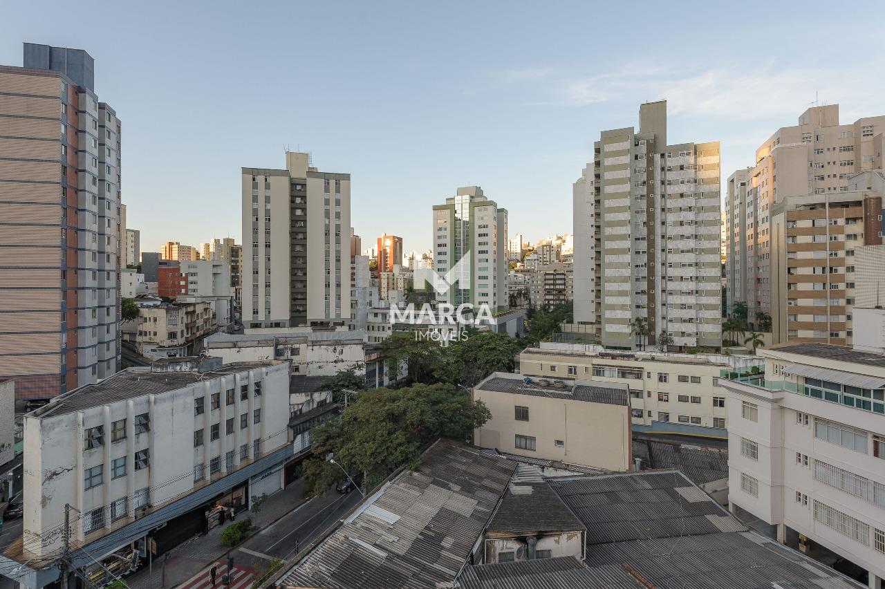 Apartamento à venda no Coração de Jesus: 